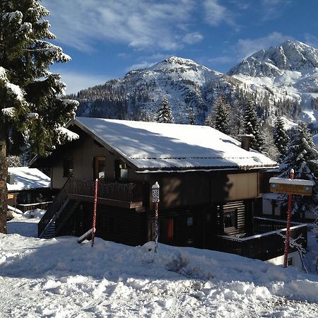 Haus Petra Villa Sonnenalpe Nassfeld Luaran gambar